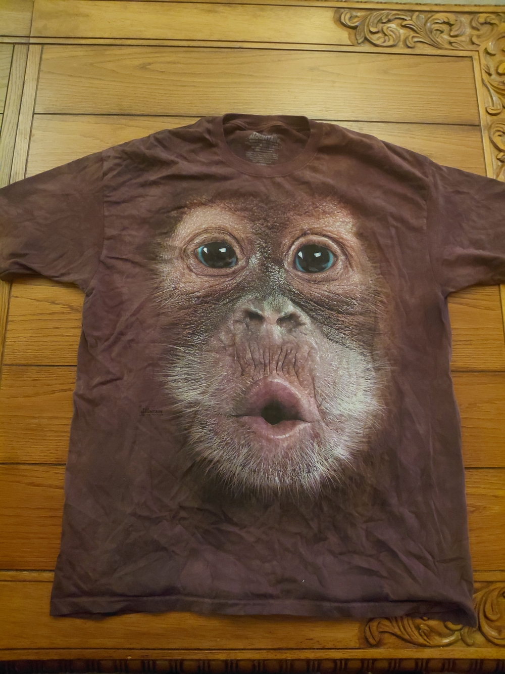 The Mountain Orangutan Face Graphic Print T-Shirt Mens XL Brown Crew Neck